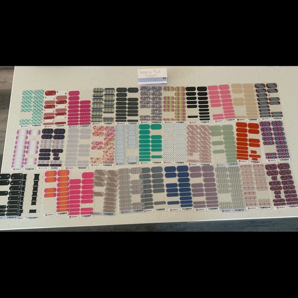 Jamberry mixed lot - 60 full sheets, more than 70 half+ sheets and many partials - Picture 3 of 5
